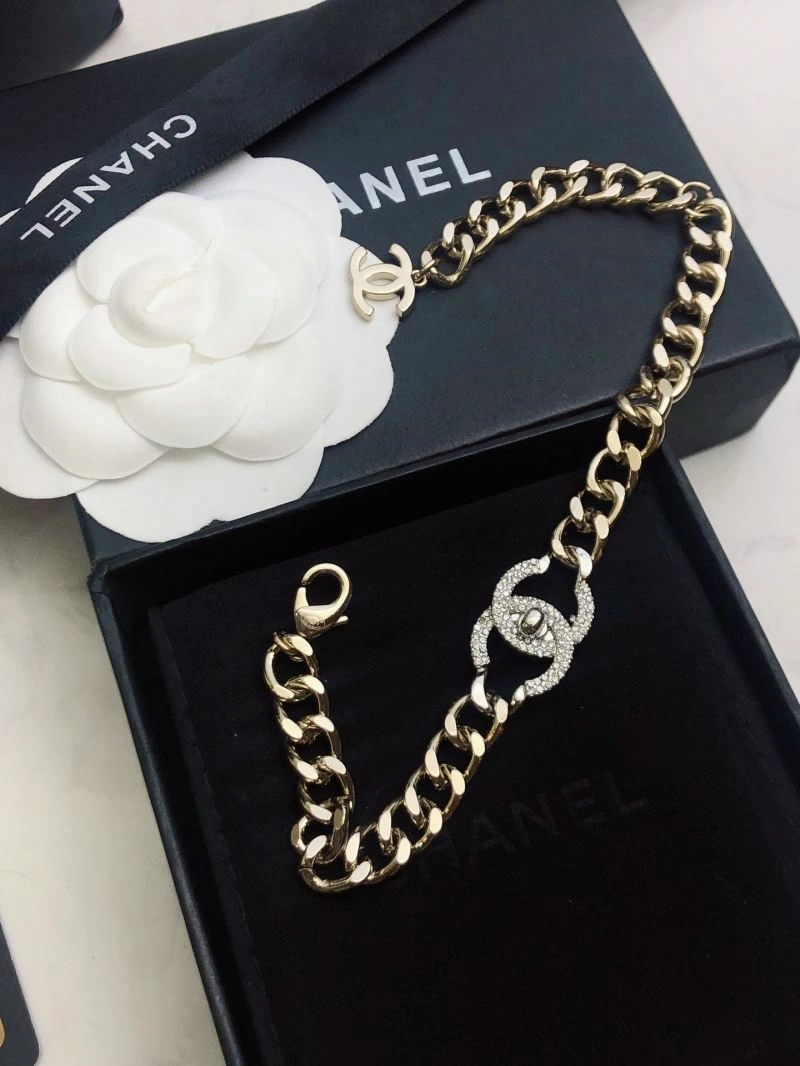 Chanel Bracelets Snug 228349
