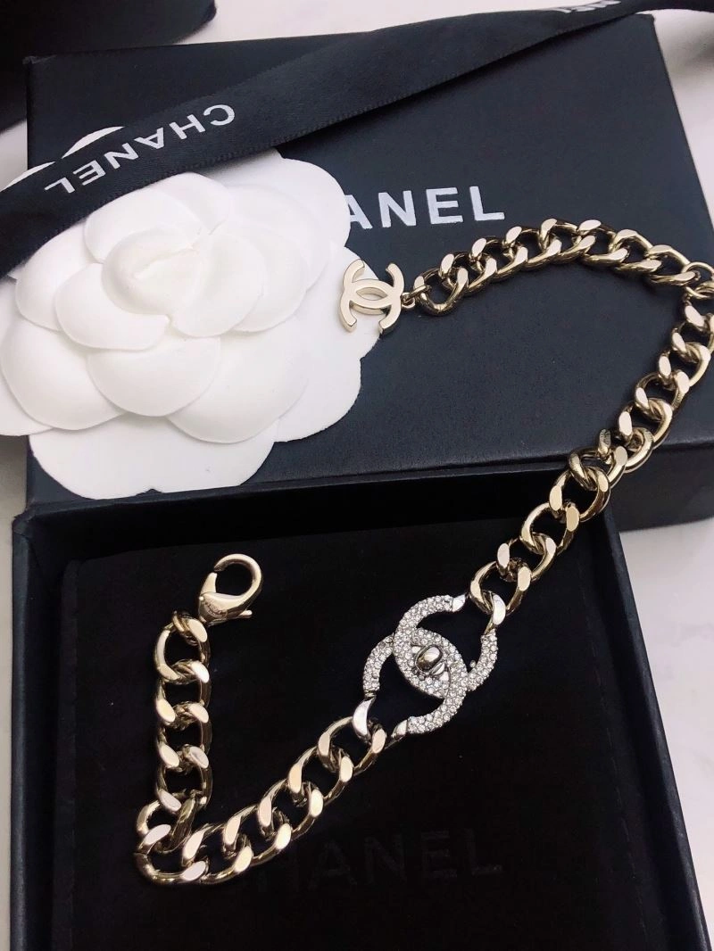 Chanel Bracelets Snug 228349