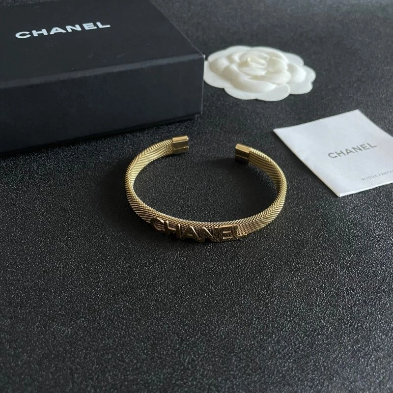Refined Chanel Bracelets 228350