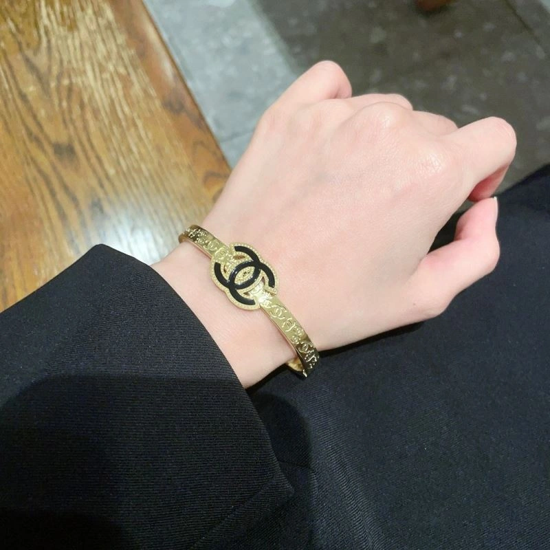 Chanel Bracelets FreshLook 228357
