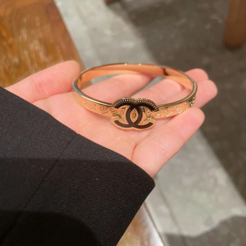 Chanel Bracelets FreshLook 228357