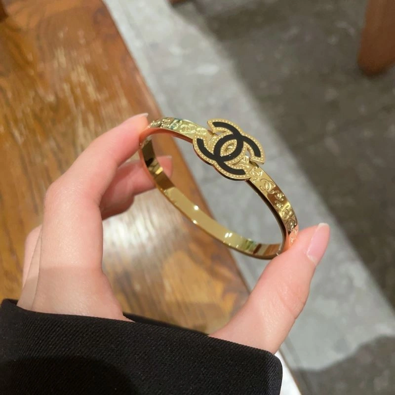 Chanel Bracelets FreshLook 228357