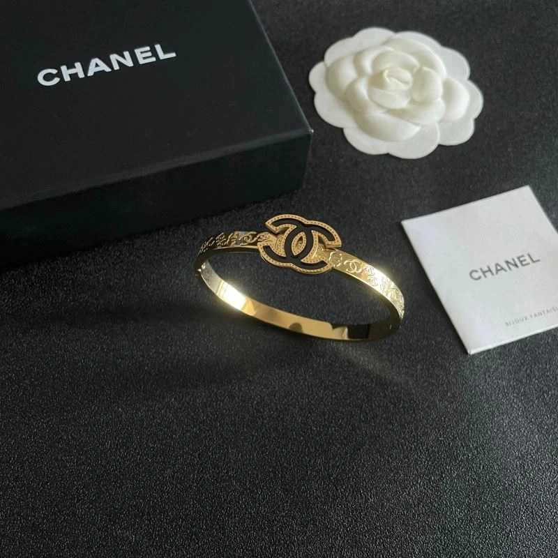 Chanel Bracelets FreshLook 228357