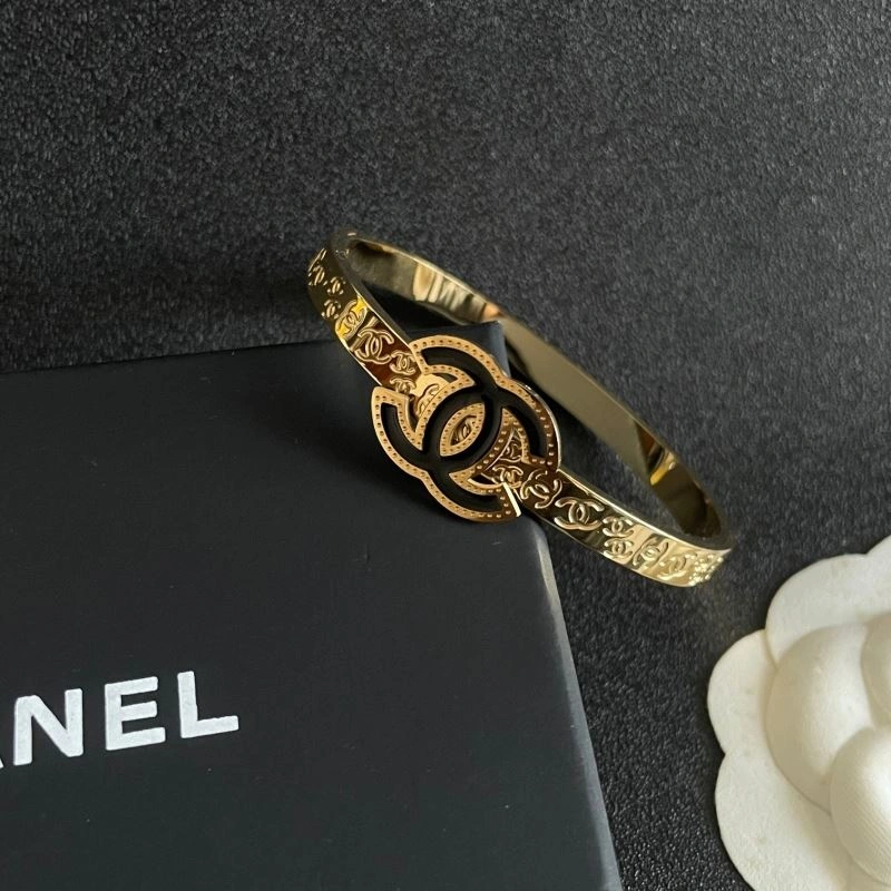 Chanel Bracelets FreshLook 228357