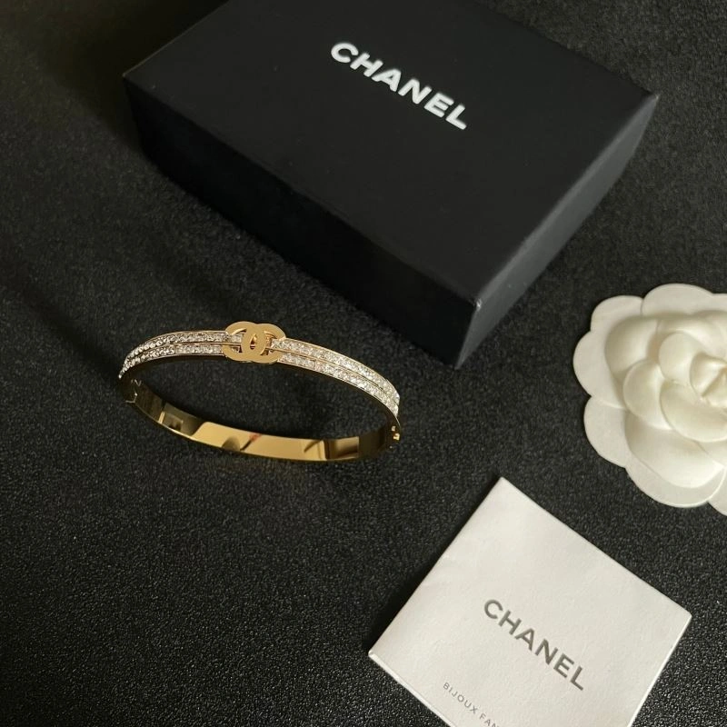 Chanel Bracelets Lightweight 226477