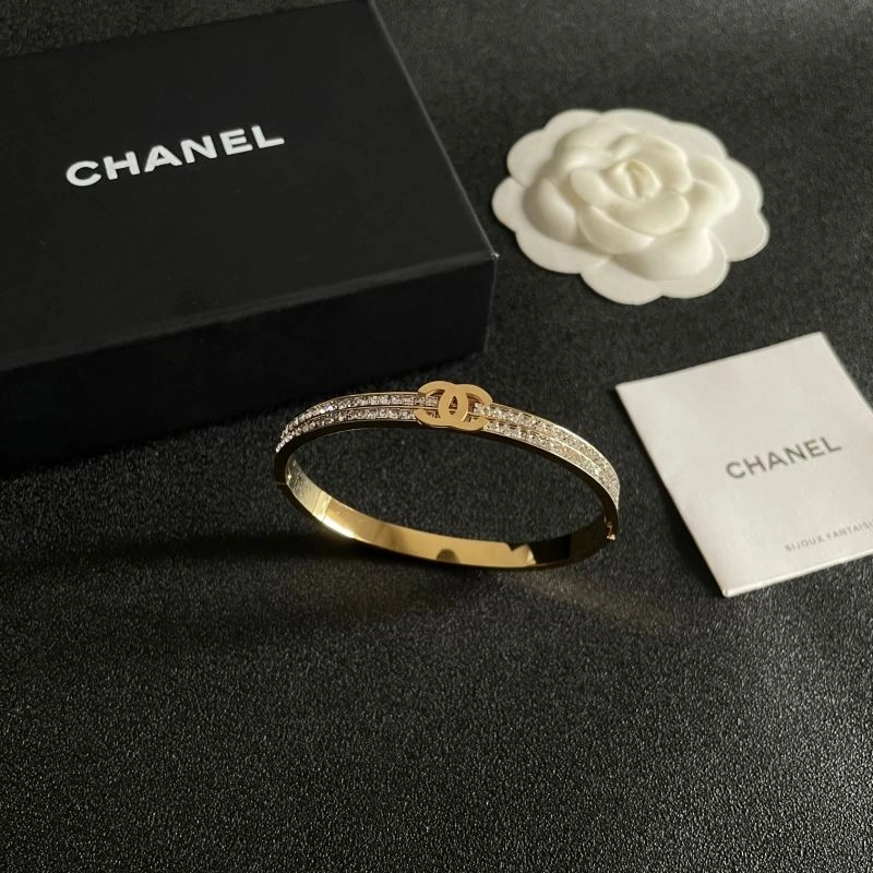 Chanel Bracelets Lightweight 226477