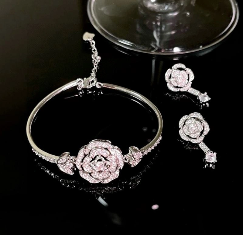 Neat Chanel Bracelets 226430