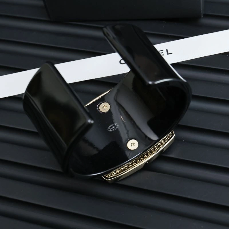 Chanel Bracelets Lightweight 226421