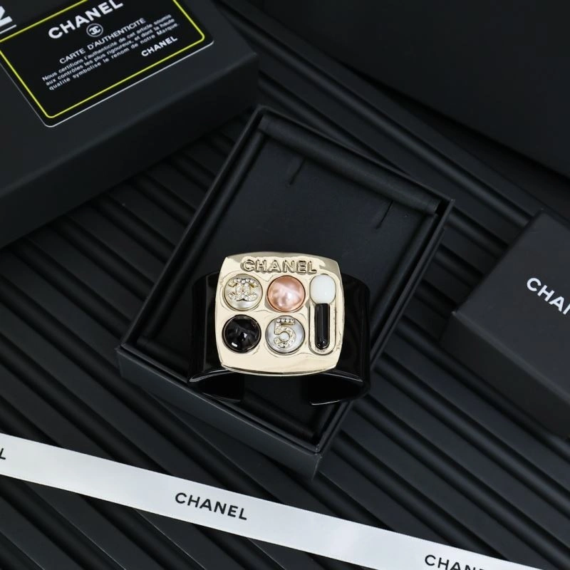 Chanel Bracelets Lightweight 226421