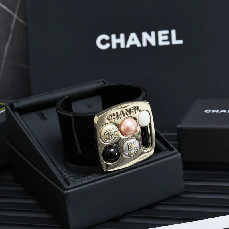 Chanel Bracelets Lightweight 226421