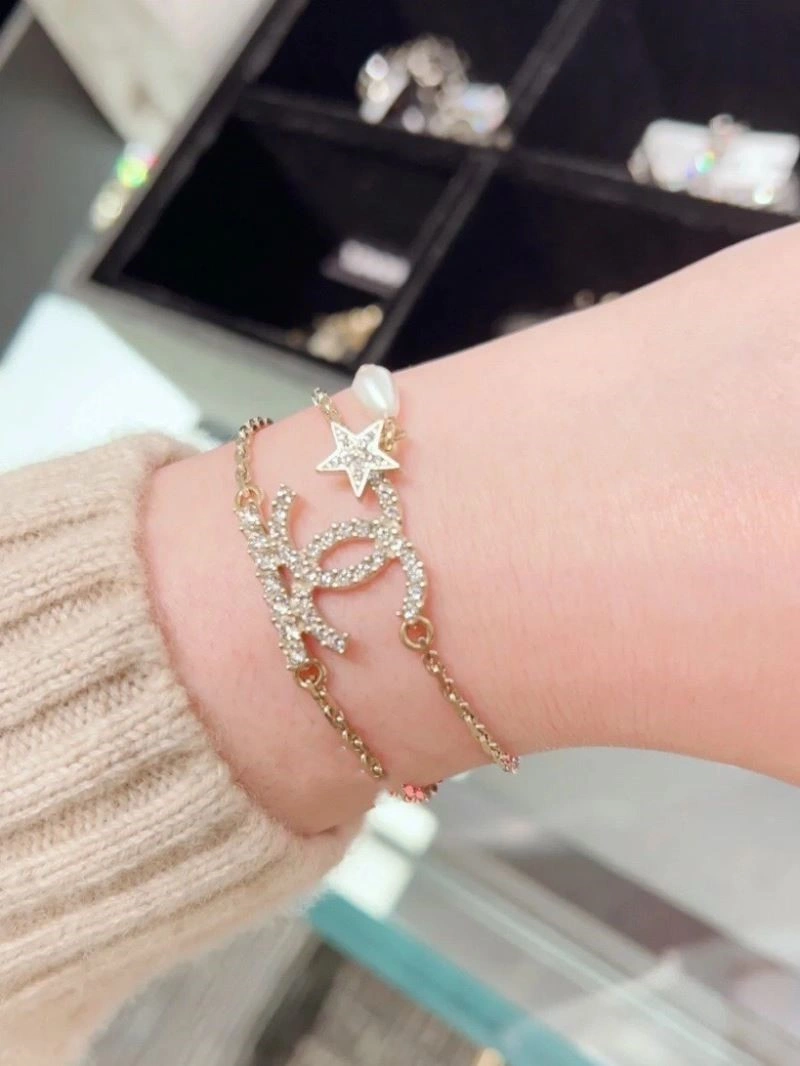 ComfortFit Chanel Bracelets 225683
