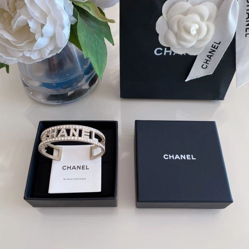 Contemporary Chanel Bracelets 225677