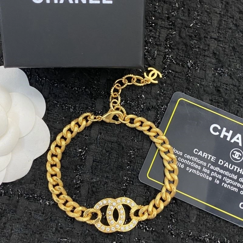 Timeless Chanel Bracelets 225666