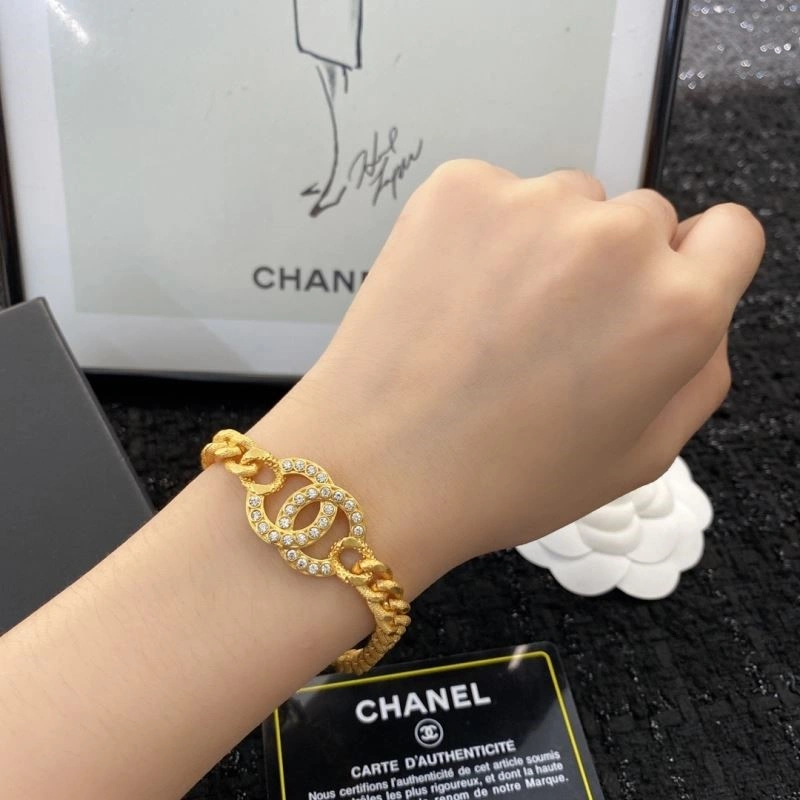 Timeless Chanel Bracelets 225666