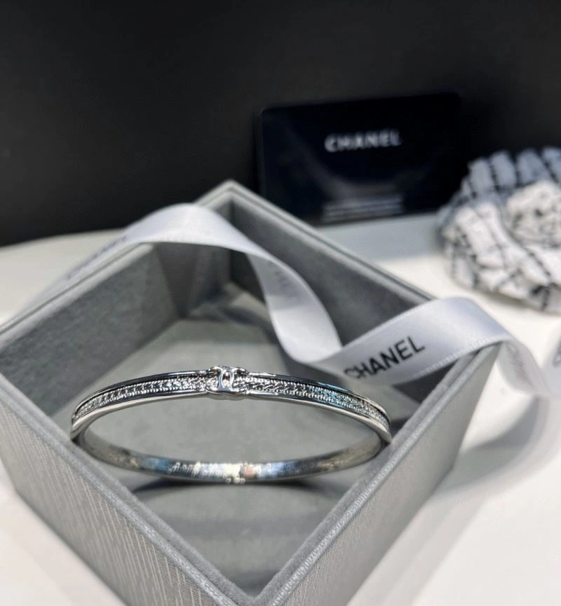 Vibrant Chanel Bracelets 225663