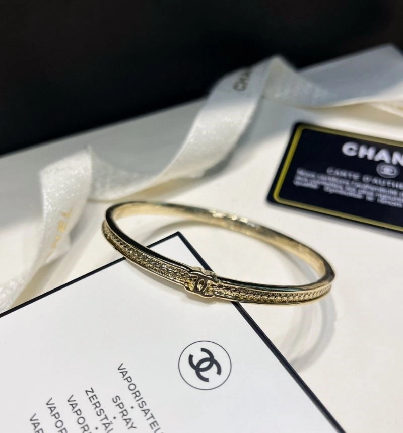 Vibrant Chanel Bracelets 225663