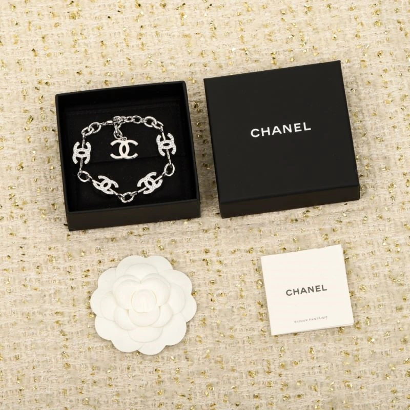 Comfortable Chanel Bracelets 225684