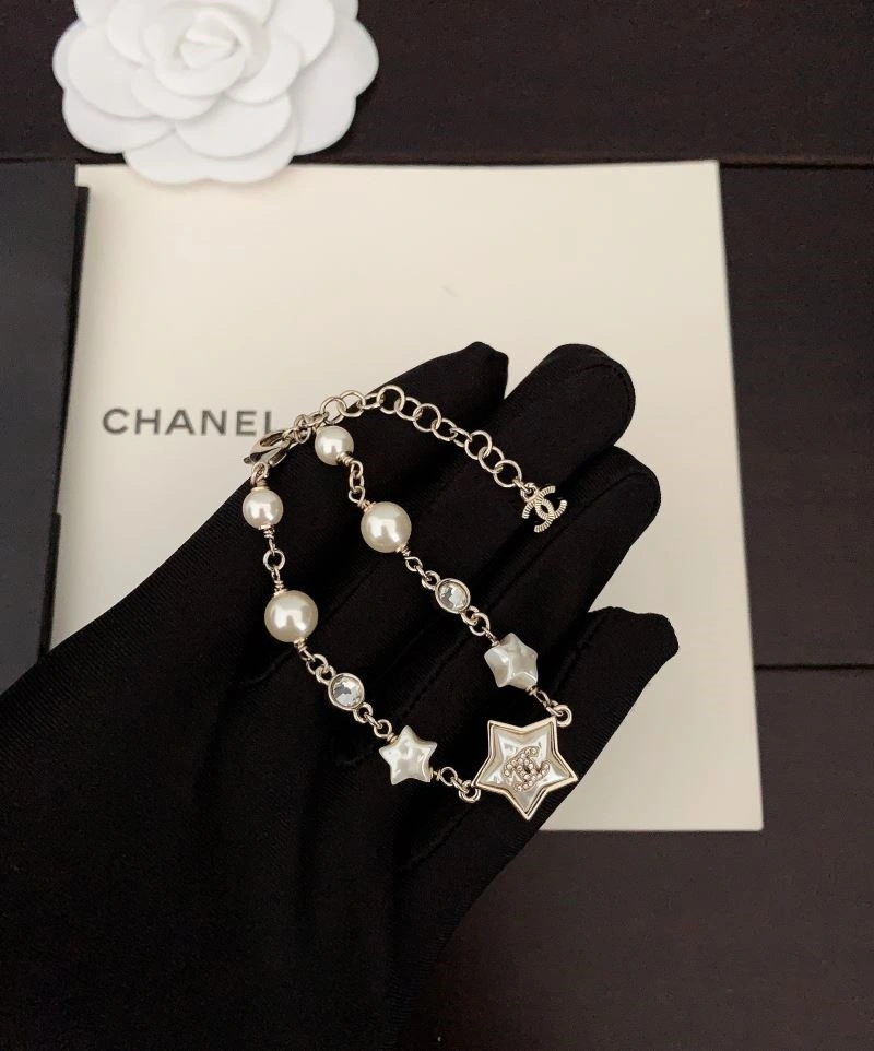 Sporty Chanel Bracelets 225731