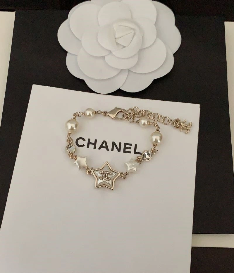 Sporty Chanel Bracelets 225731