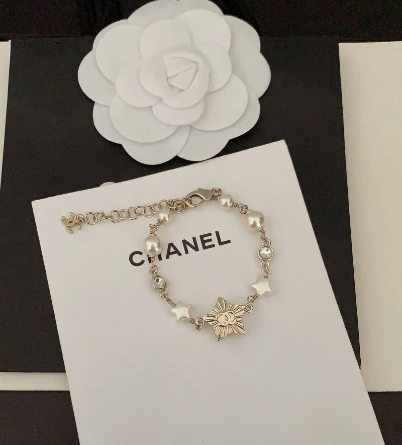 Sporty Chanel Bracelets 225731