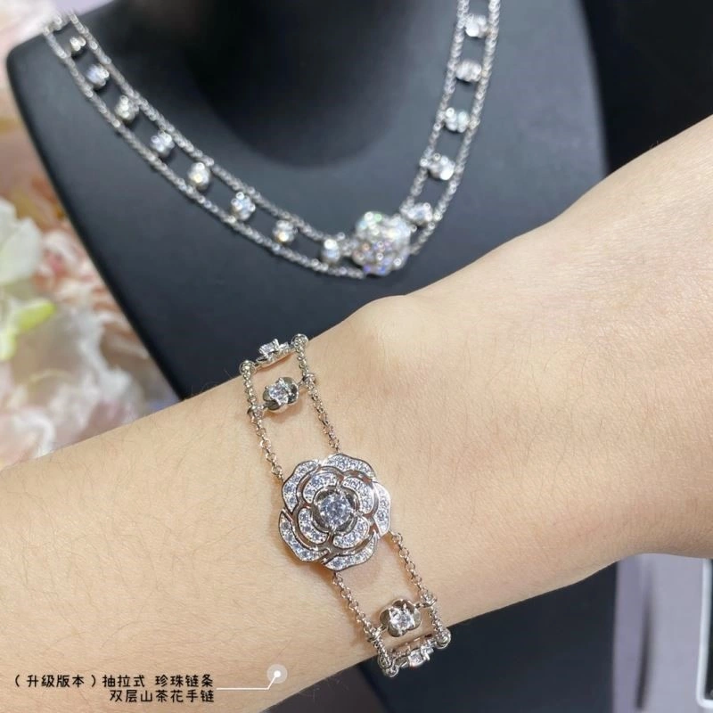 Chanel Bracelets Trendsetting 225670