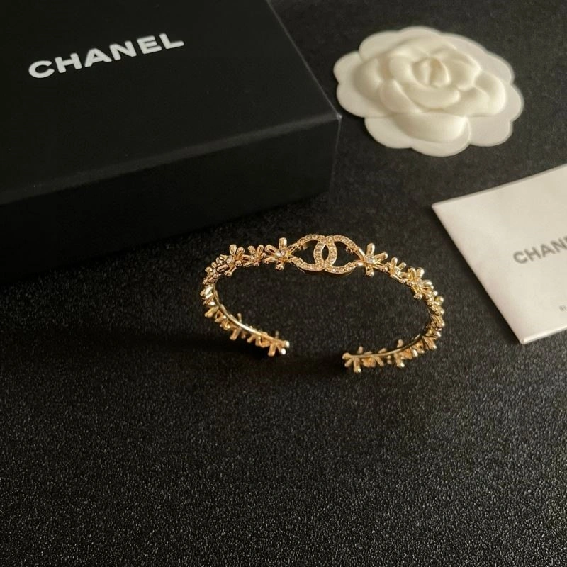 Chanel Bracelets Breathable 225648