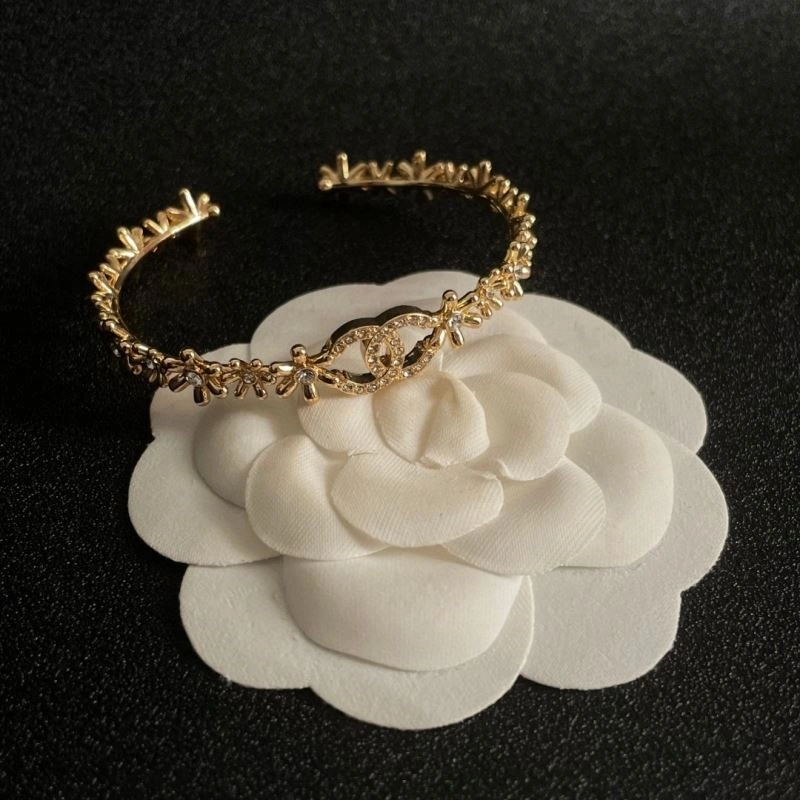 Chanel Bracelets Breathable 225648
