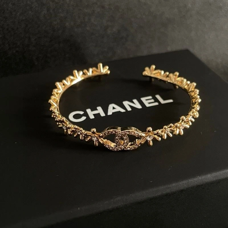 Chanel Bracelets Breathable 225648