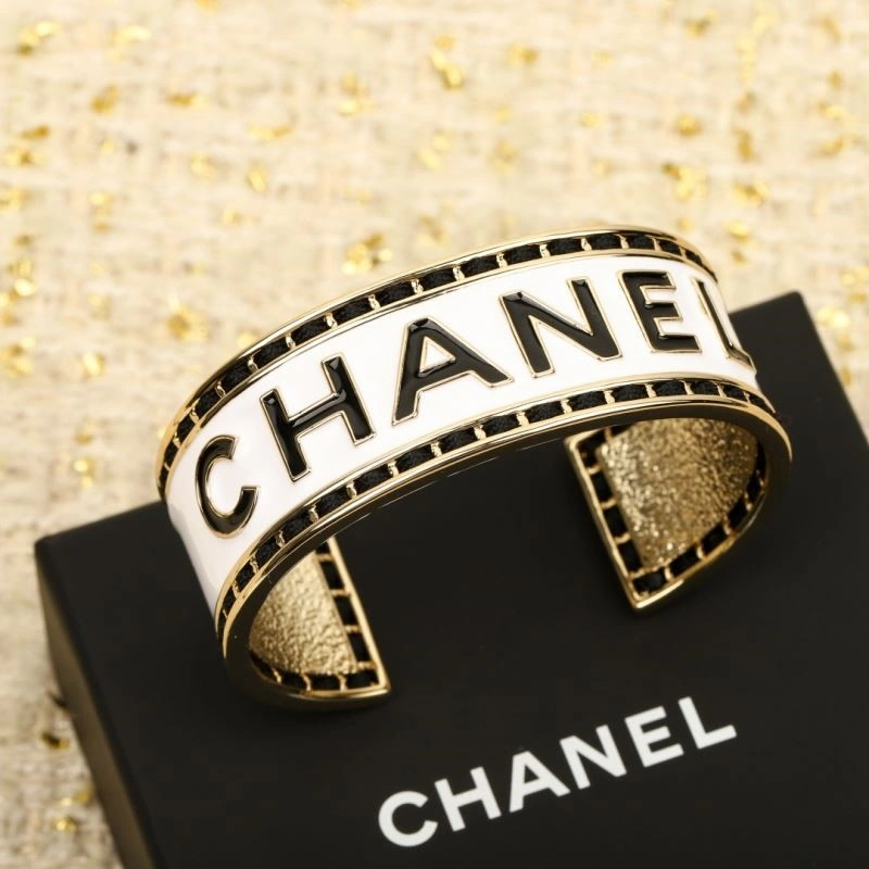 Breathable Chanel Bracelets 225655