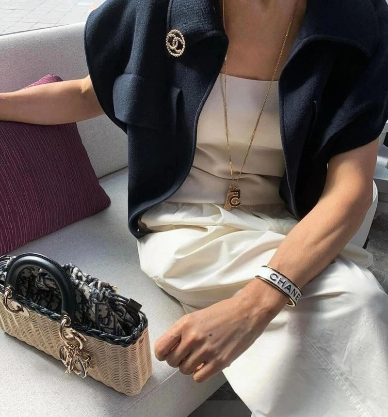 Breathable Chanel Bracelets 225655