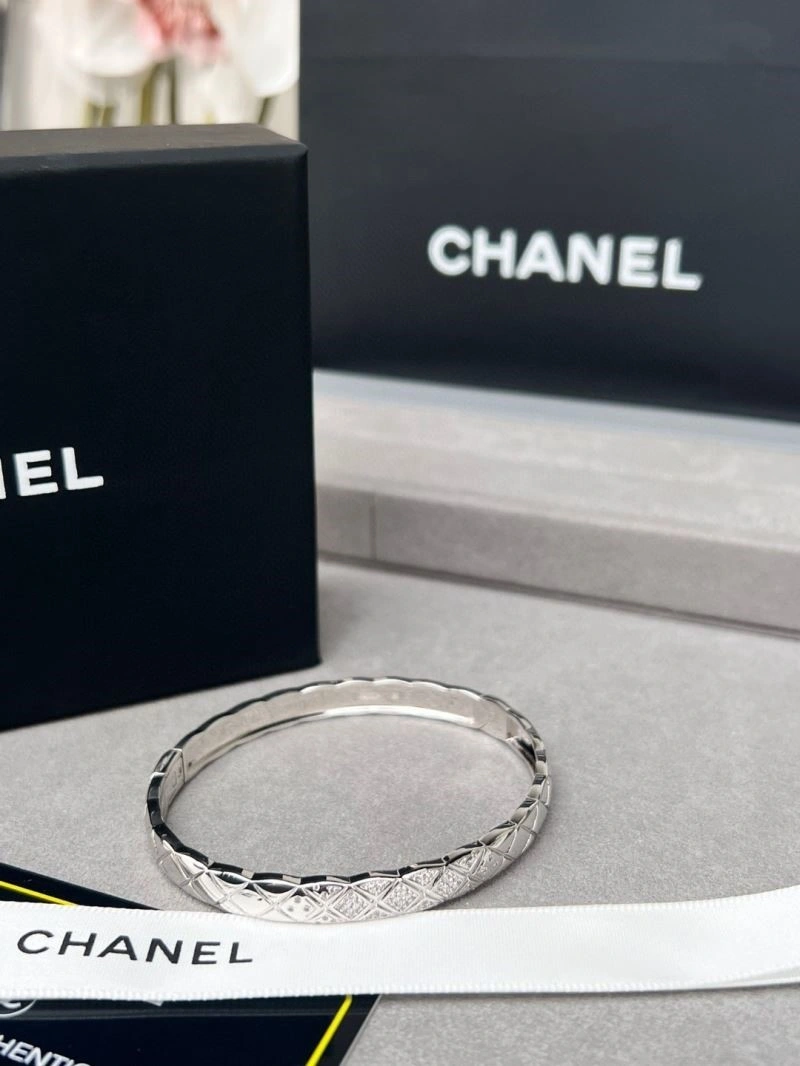 Chanel Bracelets Stylish 224500