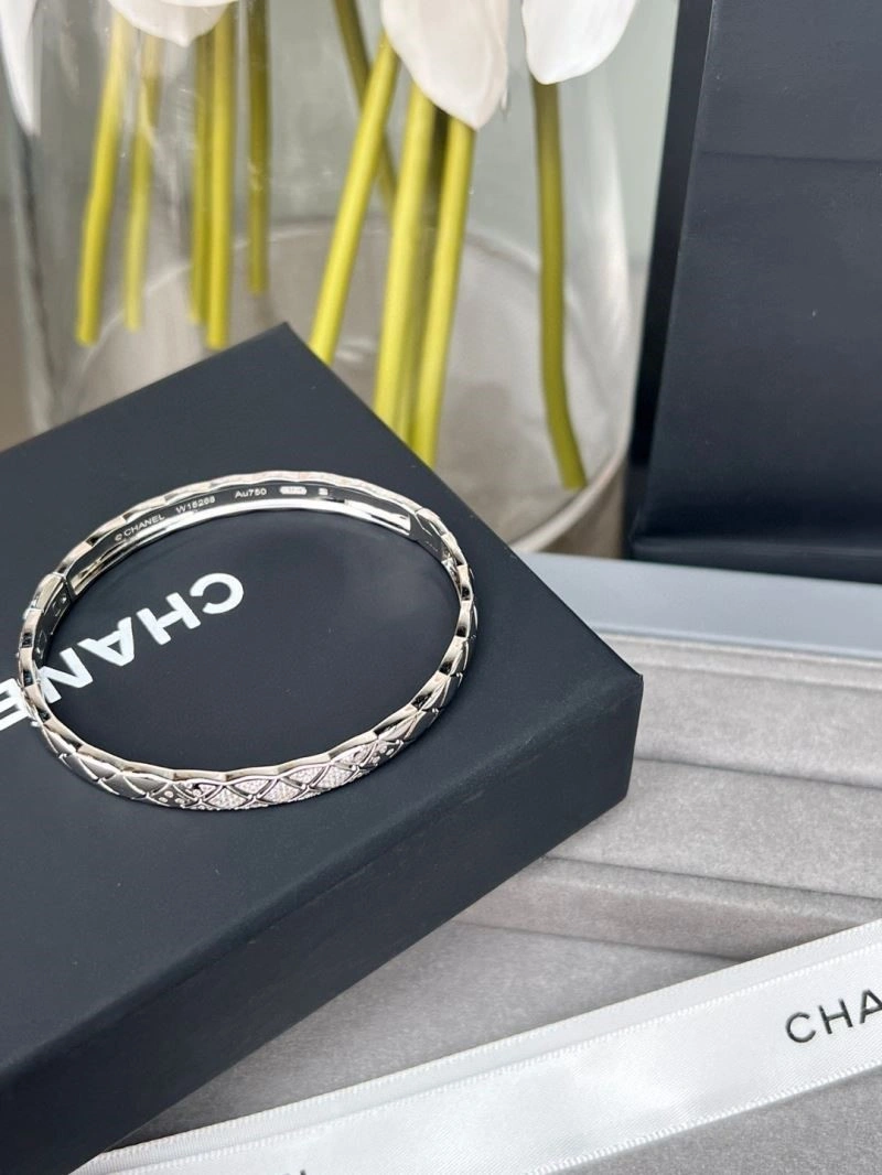 Chanel Bracelets Stylish 224500