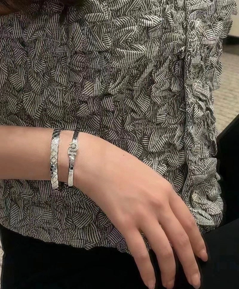 Trendy Chanel Bracelets 224495