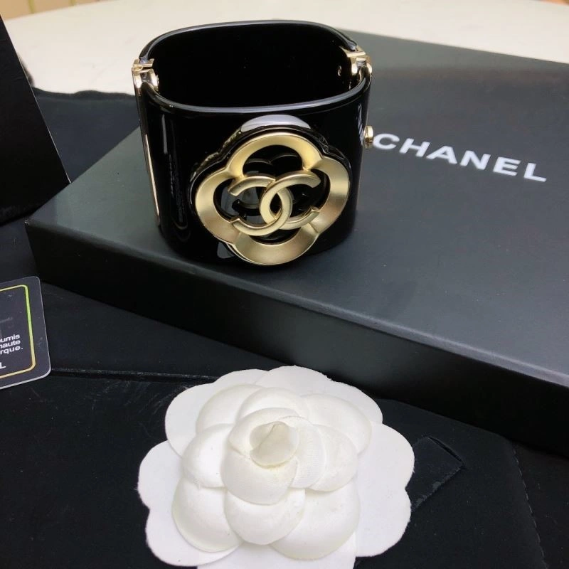 Comfortable Chanel Bracelets 224521