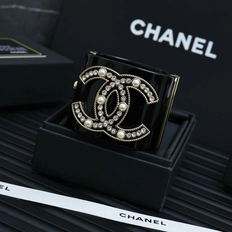 WaterResistant Chanel Bracelets 224470