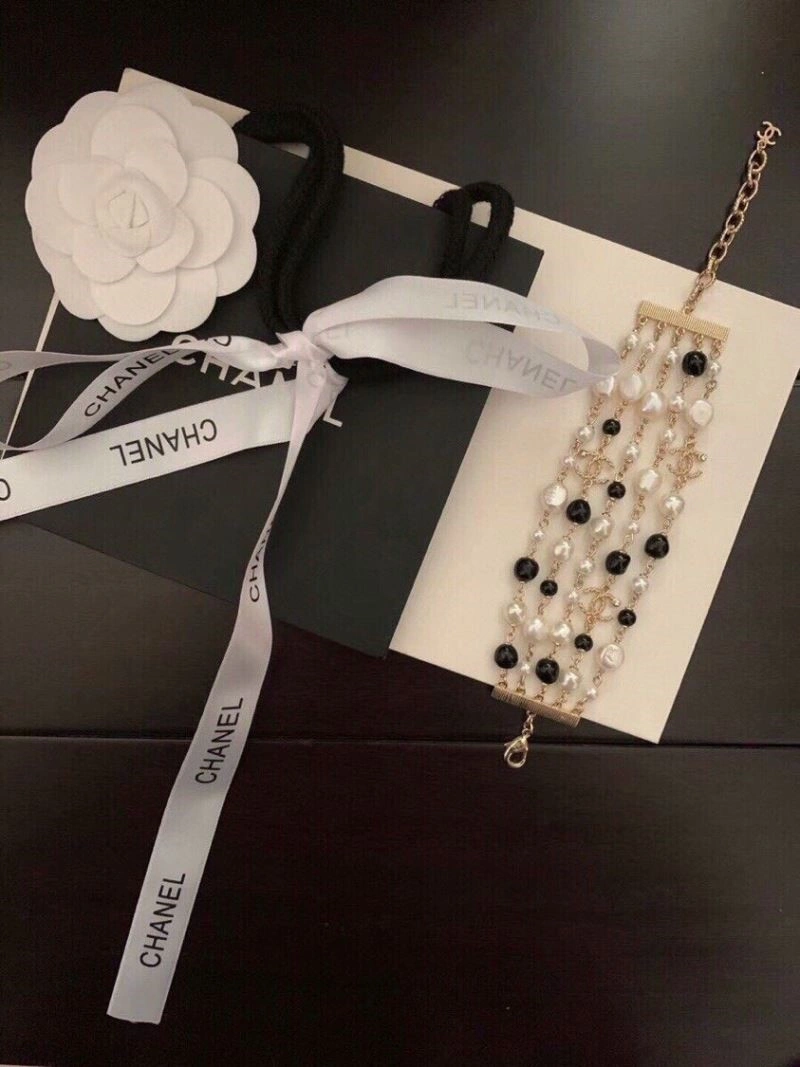 UrbanChic Chanel Bracelets 224476