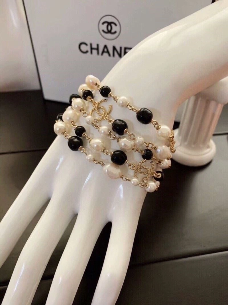 UrbanChic Chanel Bracelets 224476