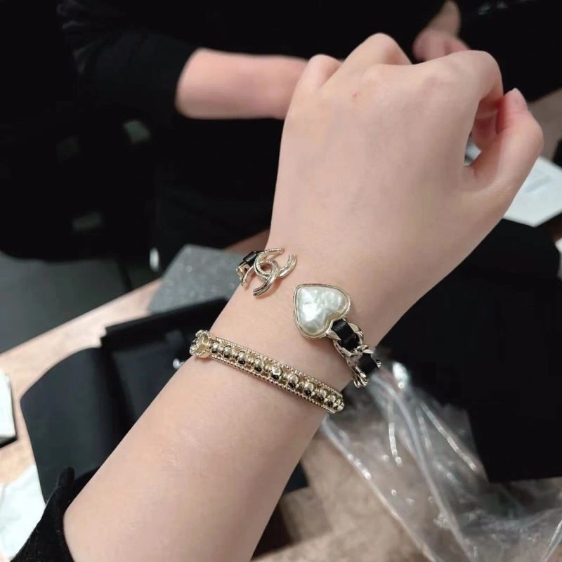 Chanel Bracelets Modern 224502