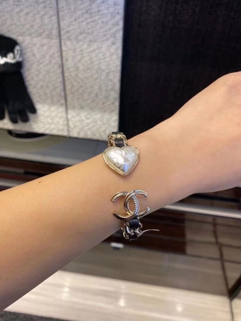 Chanel Bracelets Modern 224502