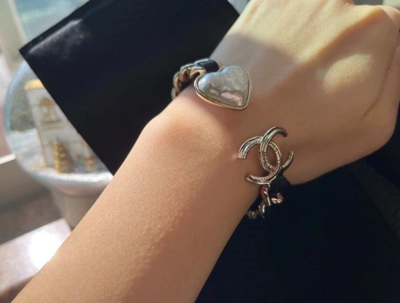 Chanel Bracelets Modern 224502