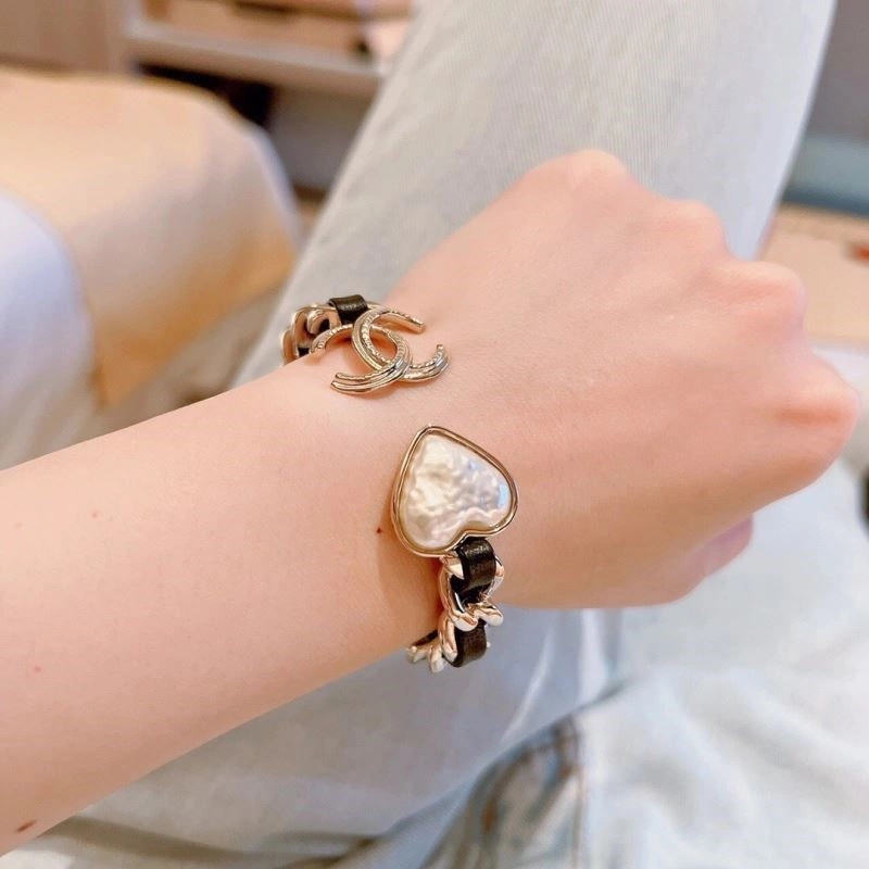 Chanel Bracelets Modern 224502