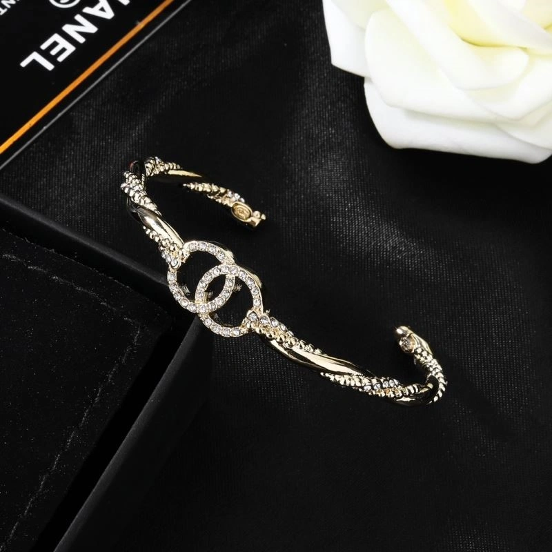 Chanel Bracelets Premium 224452