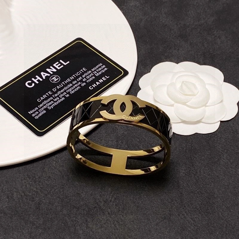 Modern Chanel Bracelets 223373