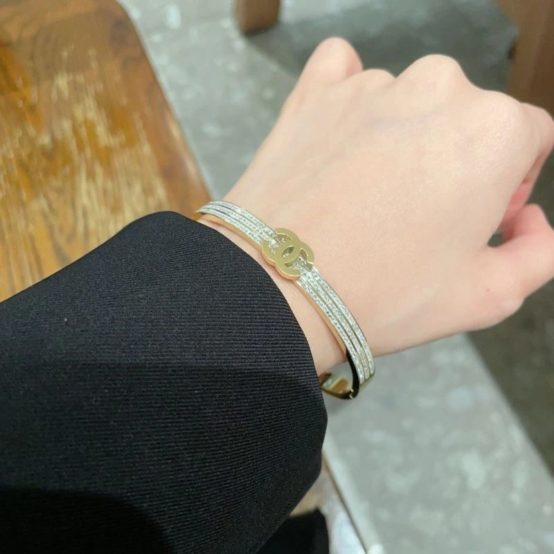 Classic Chanel Bracelets 223242