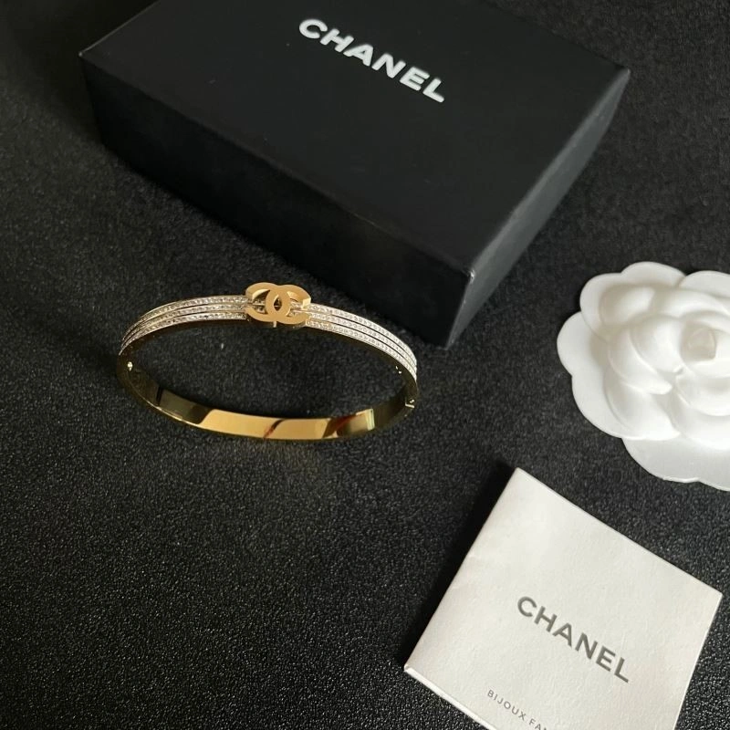 Classic Chanel Bracelets 223242