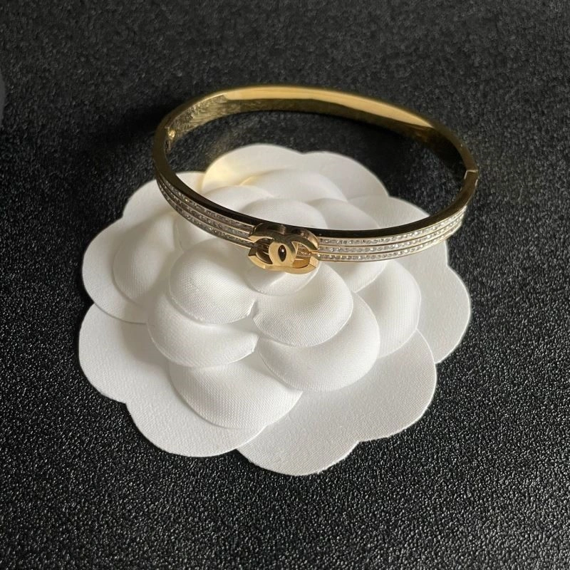 Classic Chanel Bracelets 223242