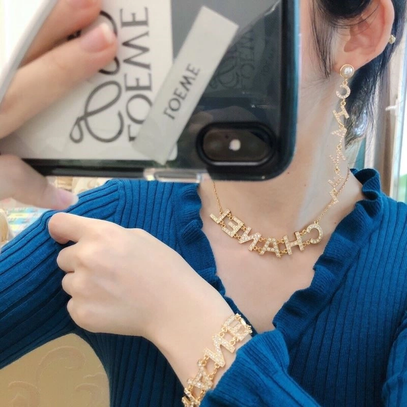 Timeless Chanel Bracelets 223296