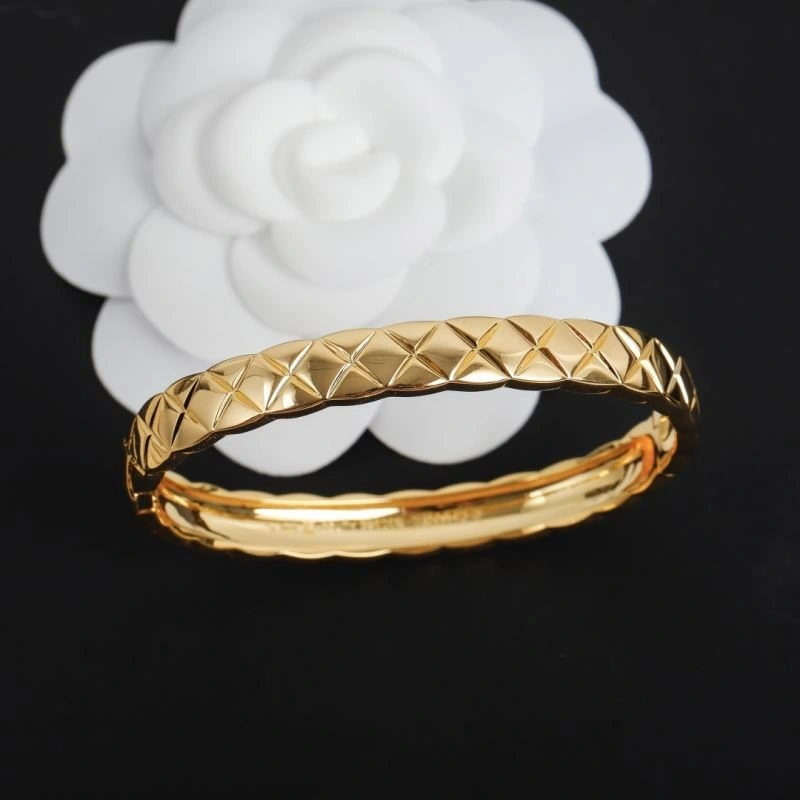 Casual Chanel Bracelets 223225