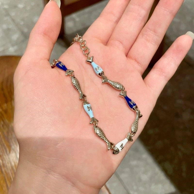 Chanel Bracelets Compact 223221