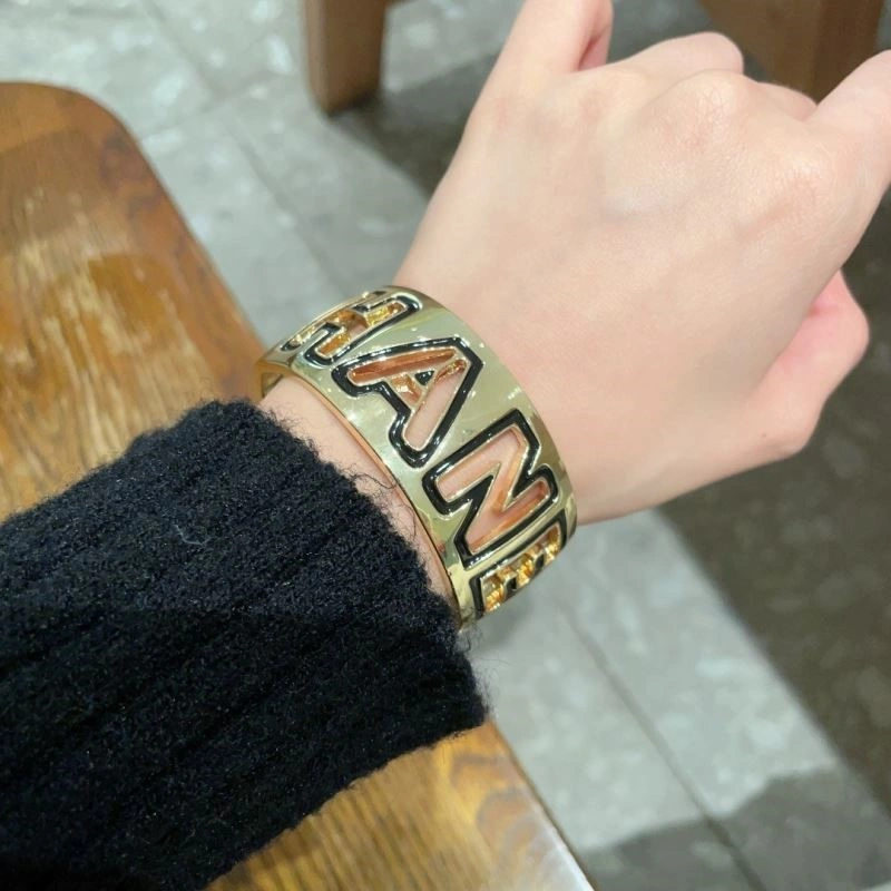 Chanel Bracelets Youthful 223279